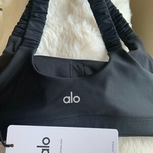 ALOYOGA AIRLIFT CHAMBER BRA In size XS and color black. NWT